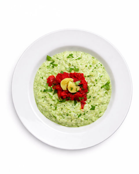 Risotto au pesto d'épinards, tomates & ail confit